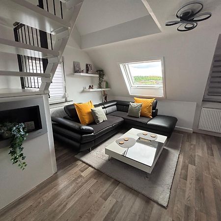 Moderne Deluxe 3-Zi Eigentums- Maisonette-Wohnung Ibm Bertrandt Mercedes Ehningen Exterior foto