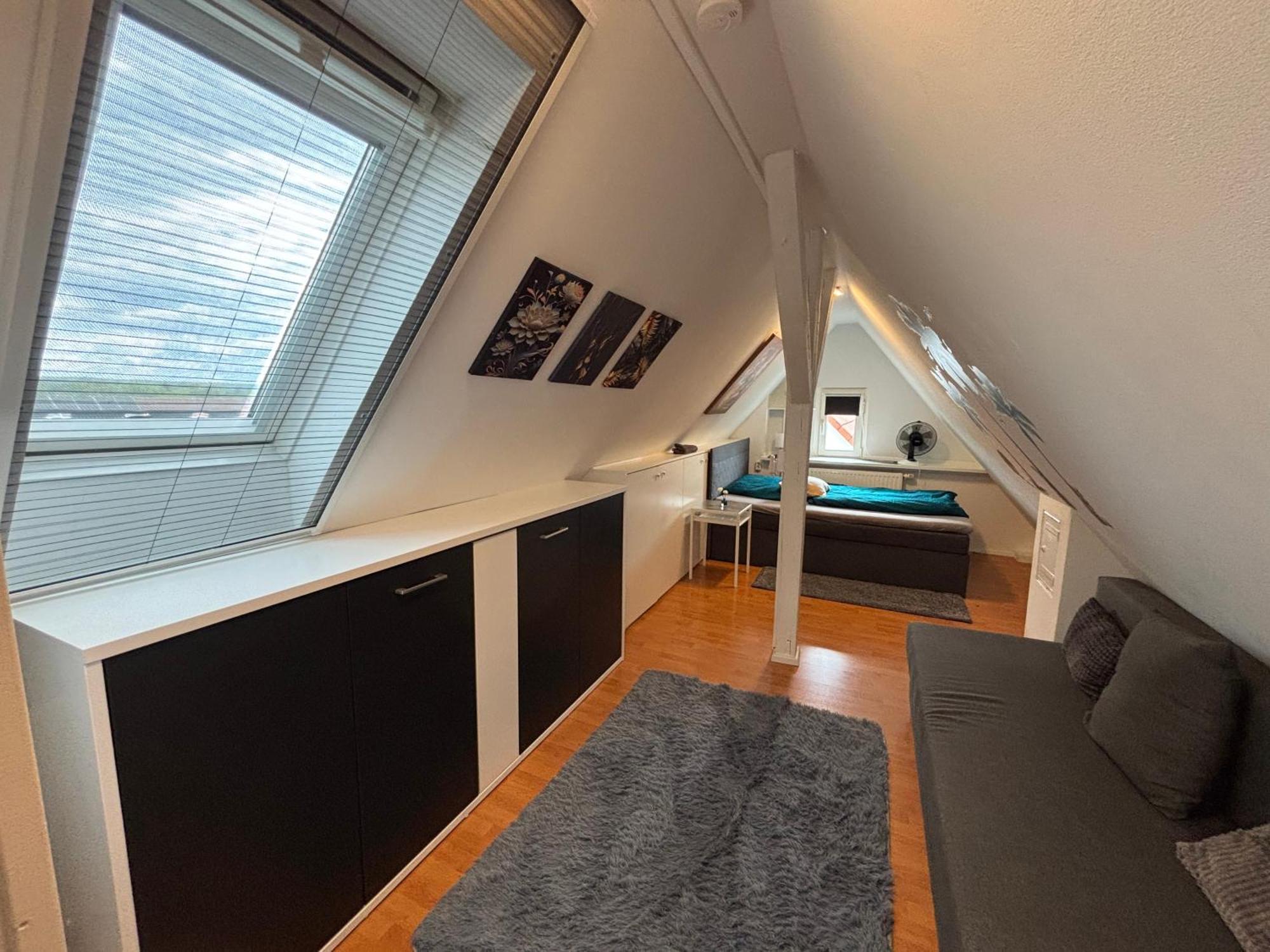 Moderne Deluxe 3-Zi Eigentums- Maisonette-Wohnung Ibm Bertrandt Mercedes Ehningen Exterior foto